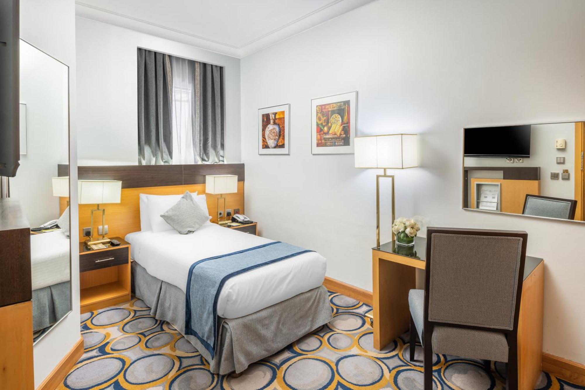Elaf Al Mashaer Hotel Makkah Mecca Exterior photo A room at the hotel